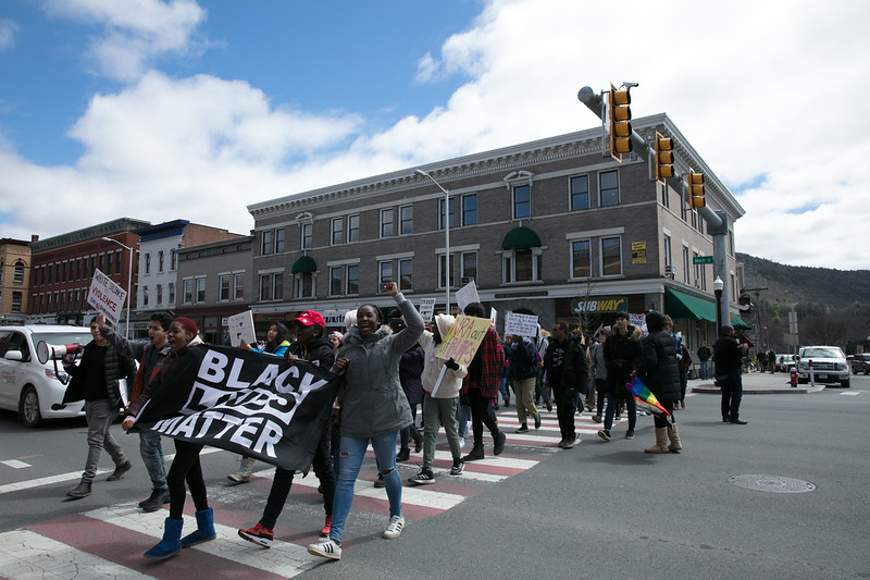 students on an anti-gun violence protest