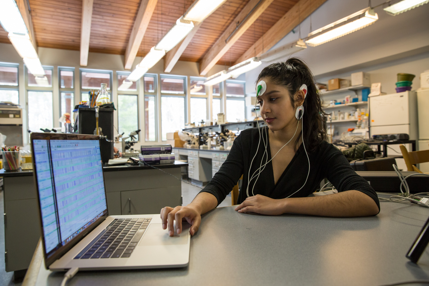 The lab and EEG at the Center for Mind and Brain Studies.